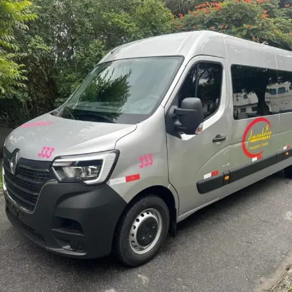 Micro ônibus da frota Amanhecer Transportes